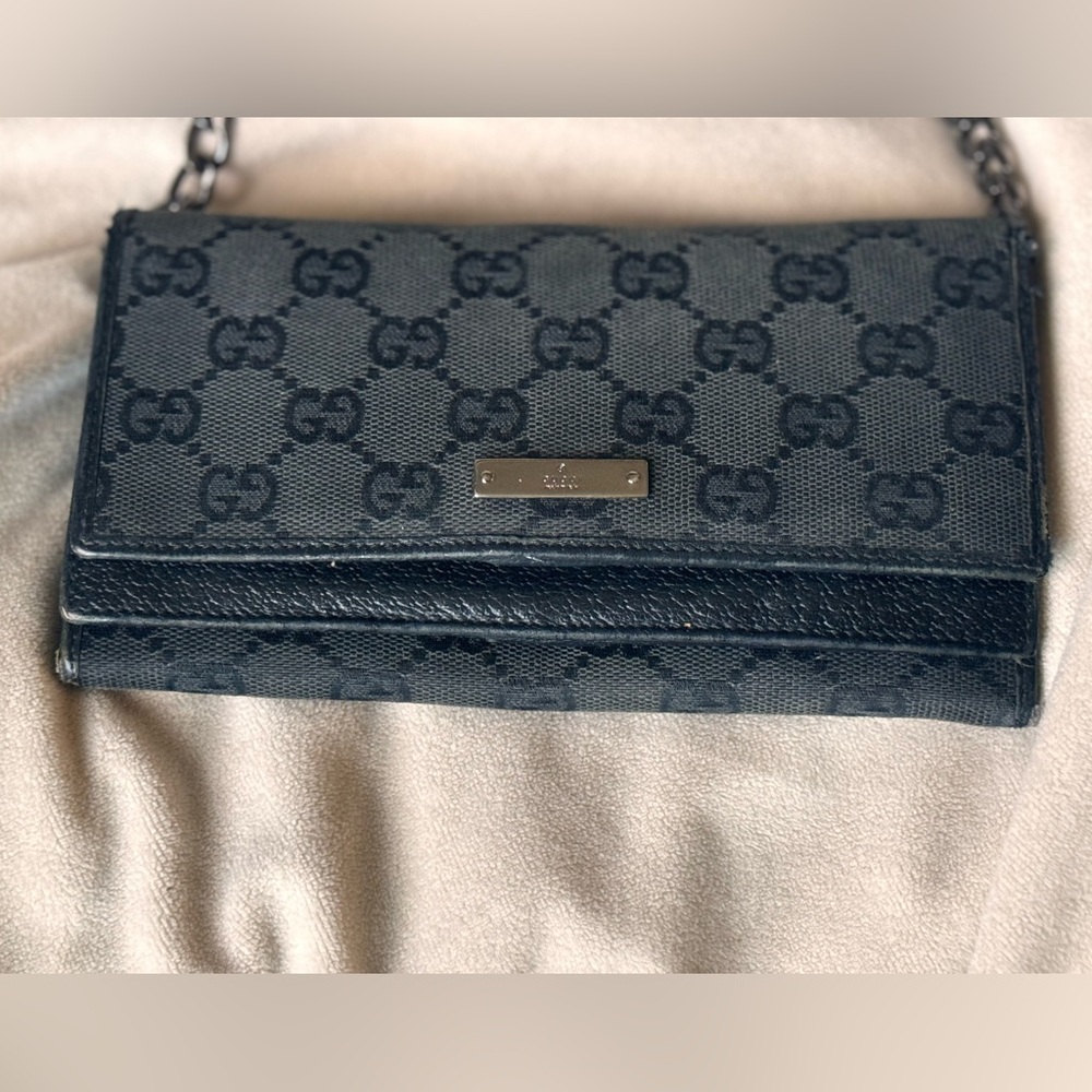 Gucci Monogram Wallet/Crossbody with 42” gunmetal chain - Picture 3 of 10